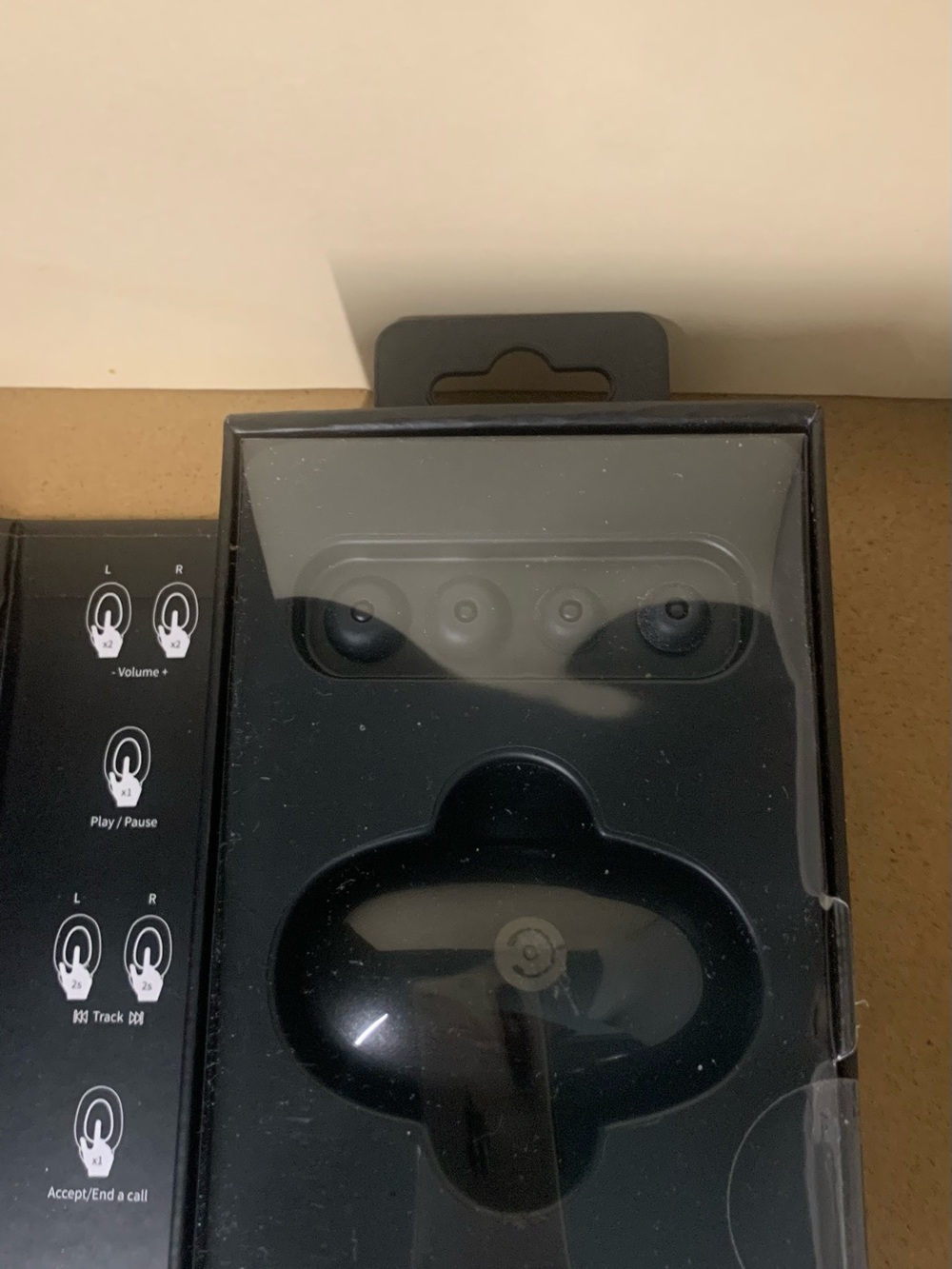Earbuds - Picture 2 of 2